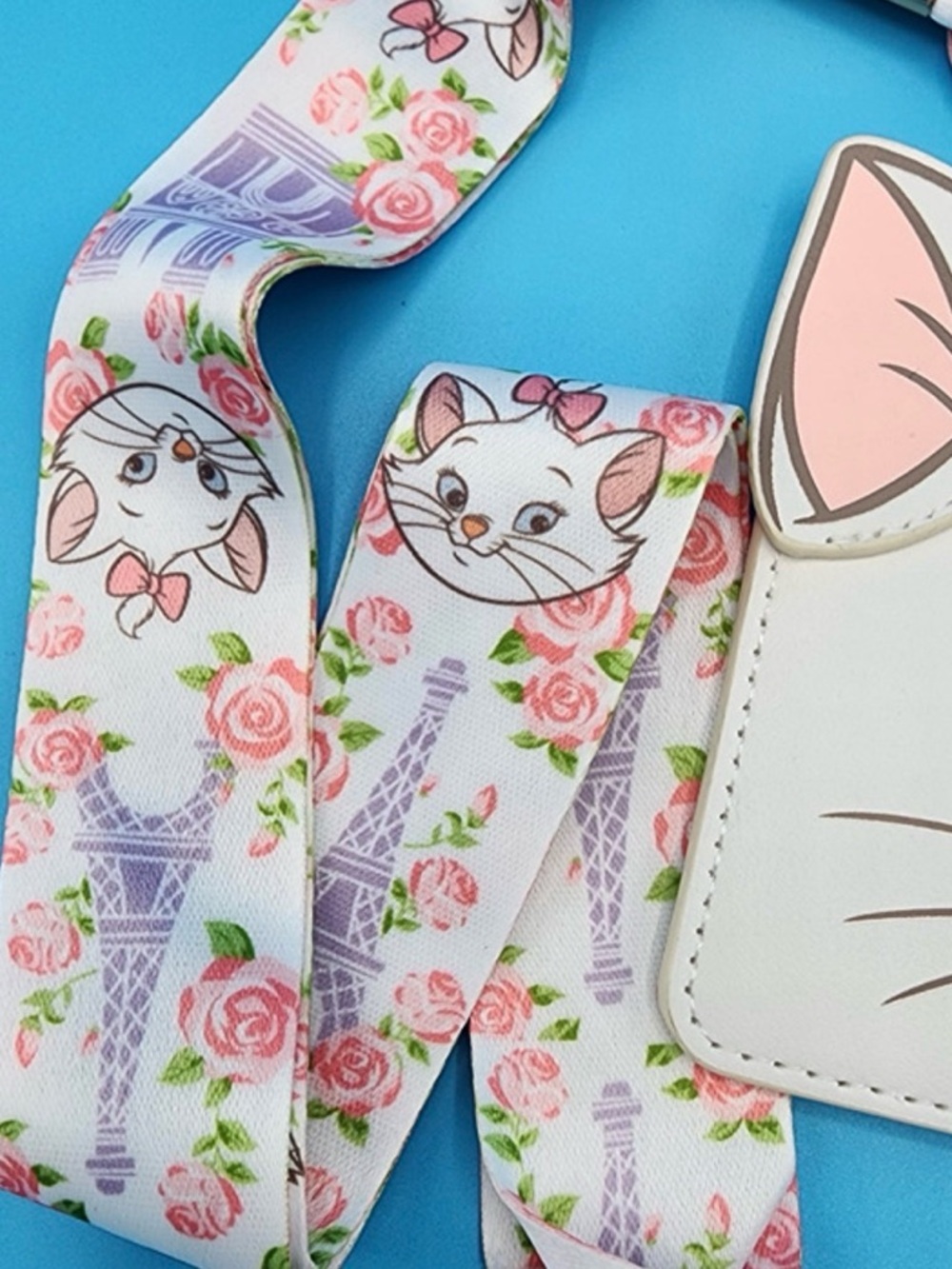 NWT Loungefly Disney Marie Paris Eiffel Tower Floral Aristocats Lanyard ID - Picture 4 of 6